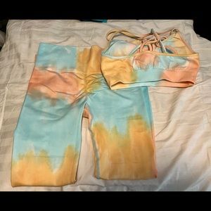 Scrunch butt leggings